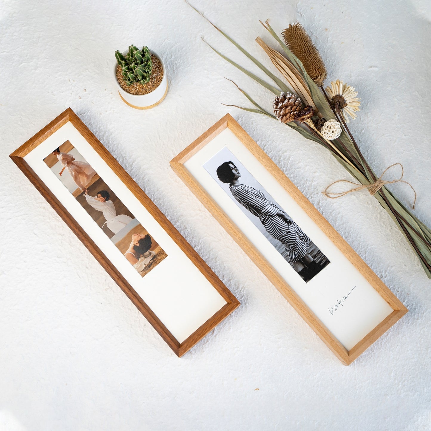 Retro-style Solid Wood Photo Frame For Home Use