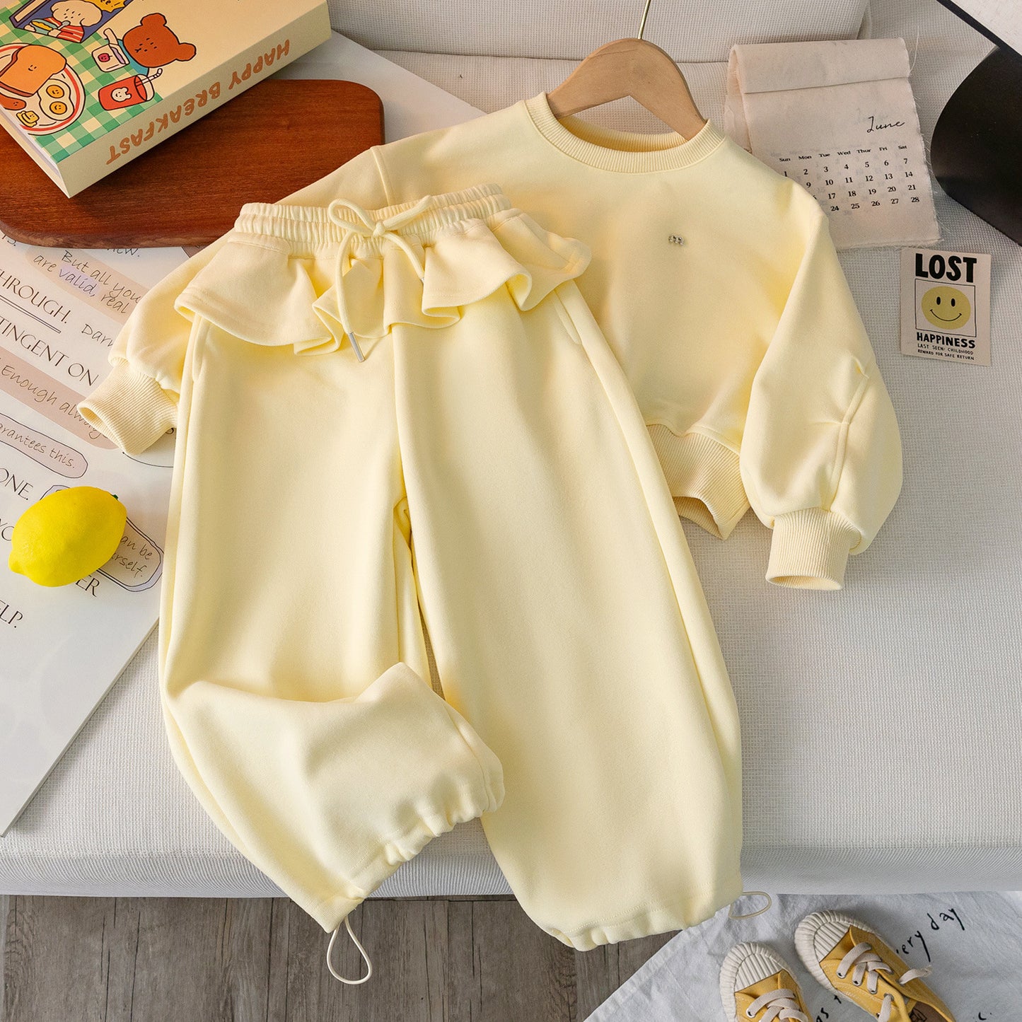 Korean-style Fashionable Top And Pants Set For Girls