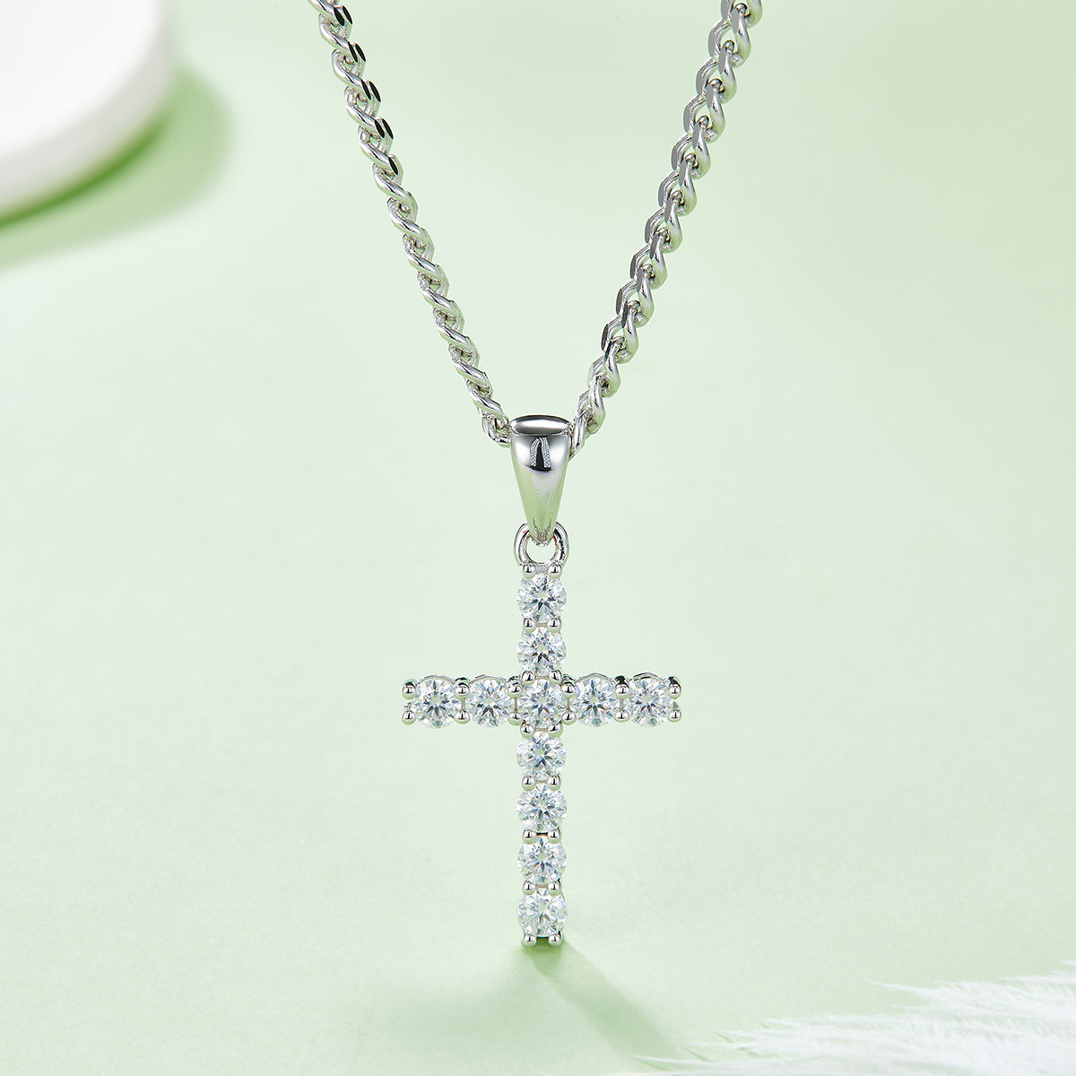S925 Sterling Silver D Color VVS1 Moissanite Cross Pendant No Chain 1.6g Platinum Plated GRA Certified Gift Box
