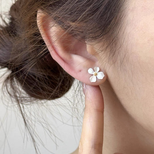 1 Pair 999 Pure Silver Flower Earrings, Simple Elegant Design, Great For Everyday Wear & Valentine Gift