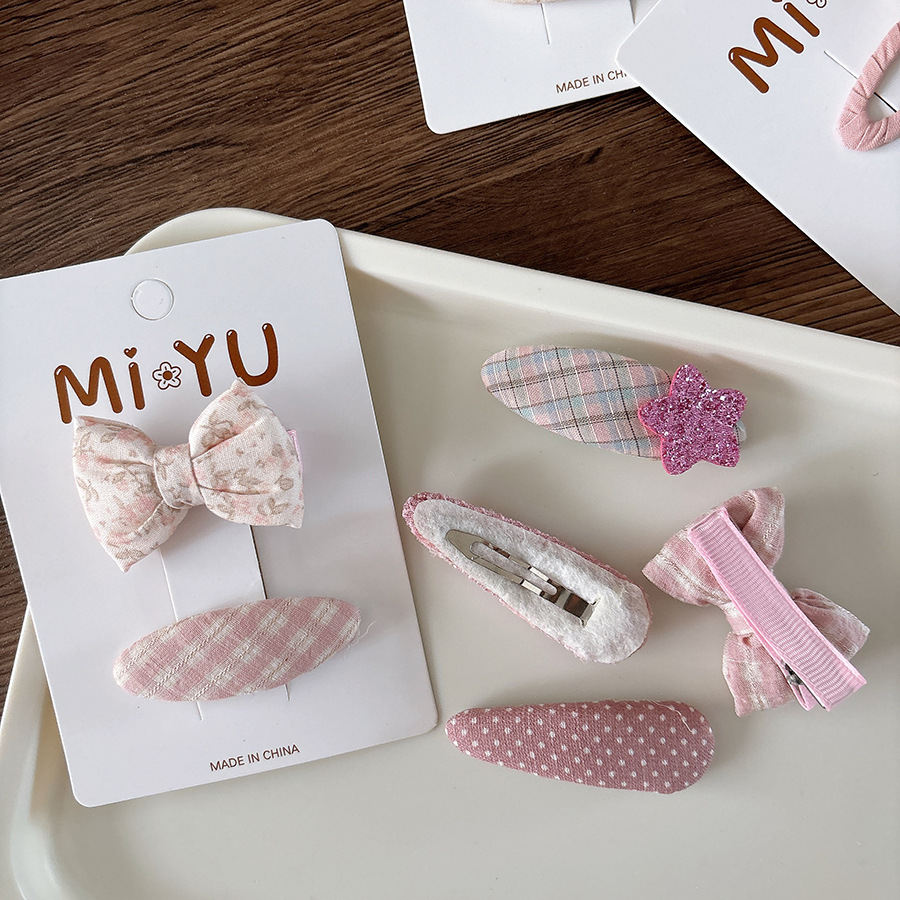 Three-dimensional Cotton-padded Floral Hair Clip For Girls