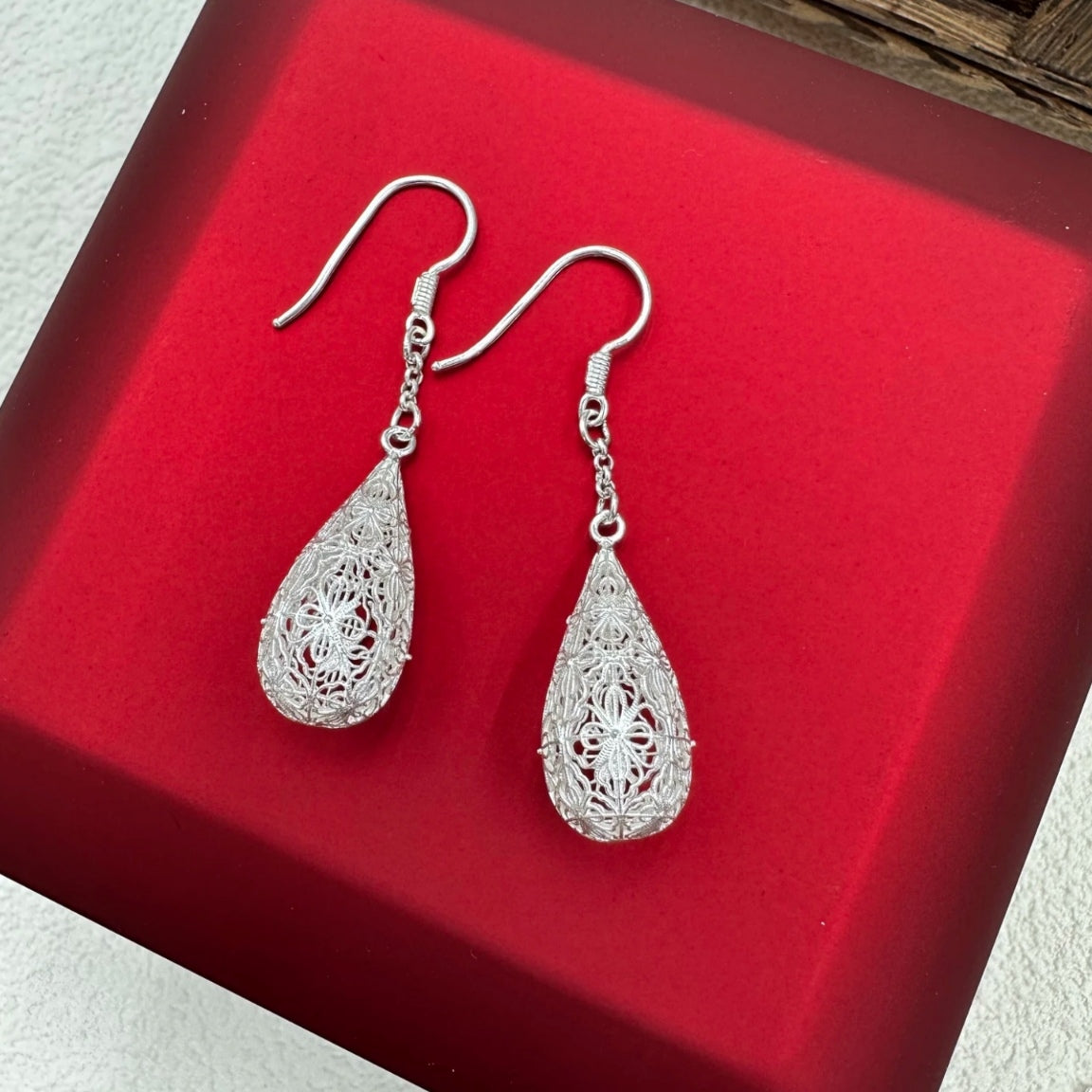 1 Pair 999 Sterling Silver Filigree Hollow Teardrop Drop Earrings, Retro & Elegant, Perfect For Daily, Party & Dating, Ideal Valentine's Gift