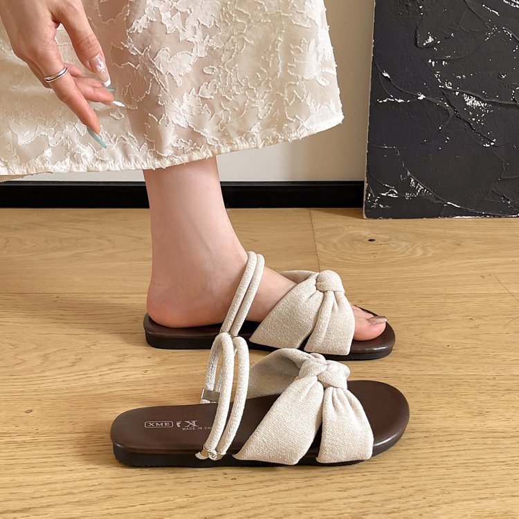 Flat Bottomed Slippers For Women's Summer, New Bow Tie, One Line Drag, Fashionable And Versatile, Soft Bottom, Comfortable Beach Slippers For Outdoor Wear