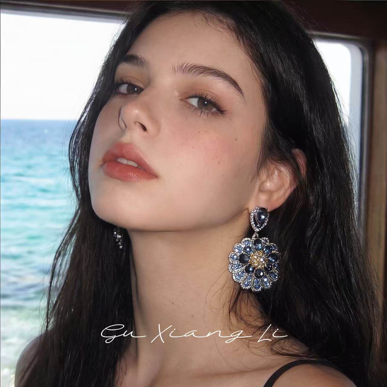 Classic Vintage Clip-on Earrings In French Retro Style. Featured With Exquisite Micro Pave Craftsmanship, Shining Brightly With Premium Texture.