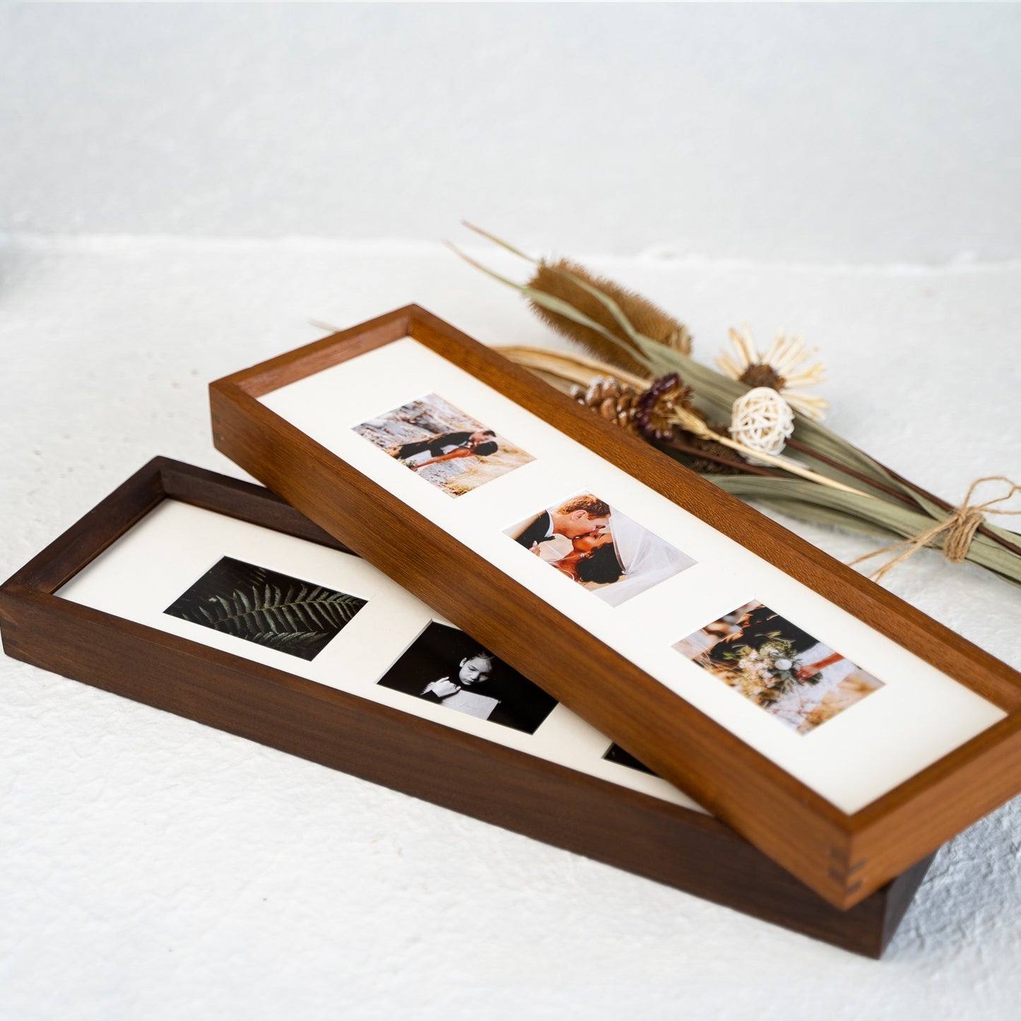 Retro-style Solid Wood Photo Frame For Home Use