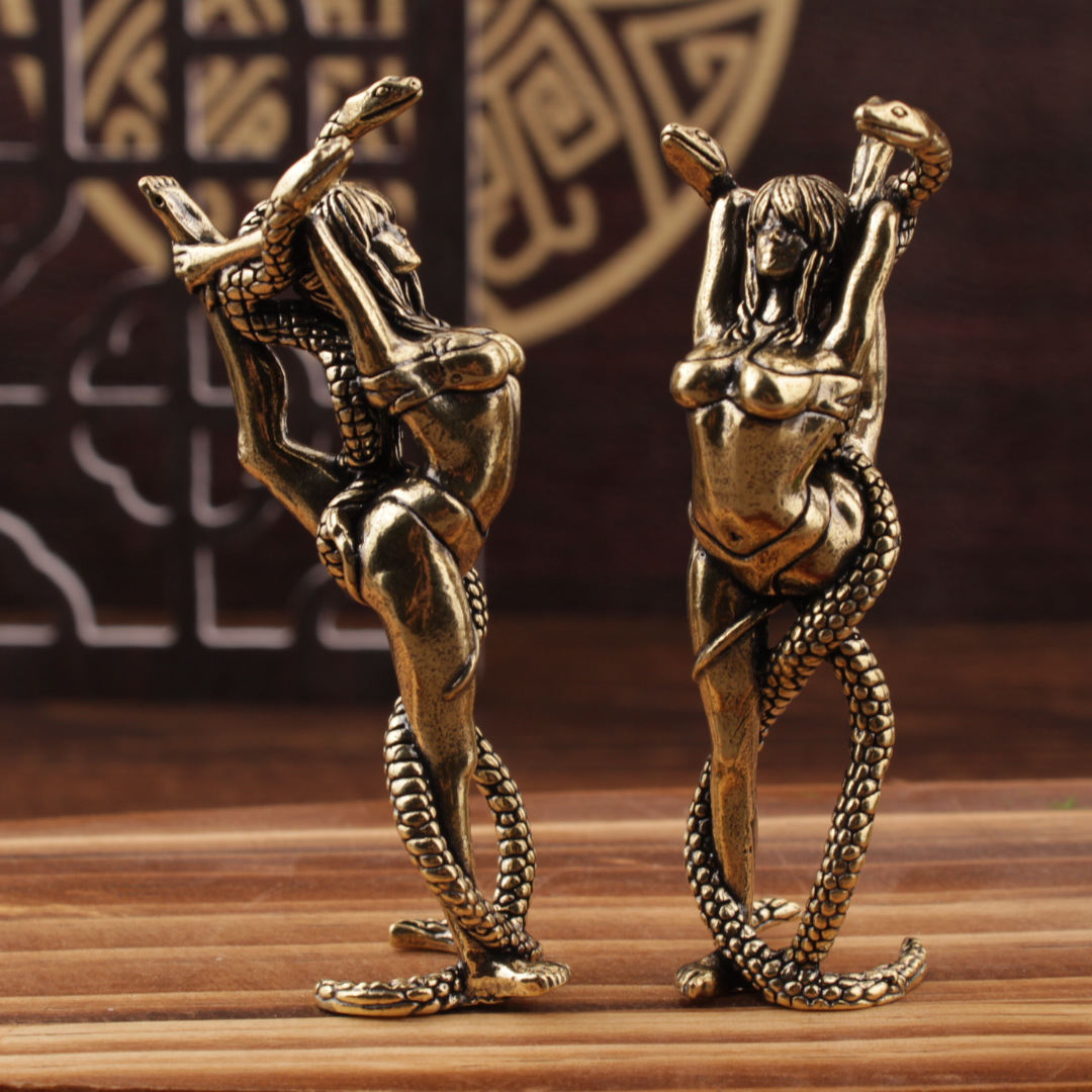 Creative Brass Figurine Of A Beauty And A Snake For Furniture Decoration