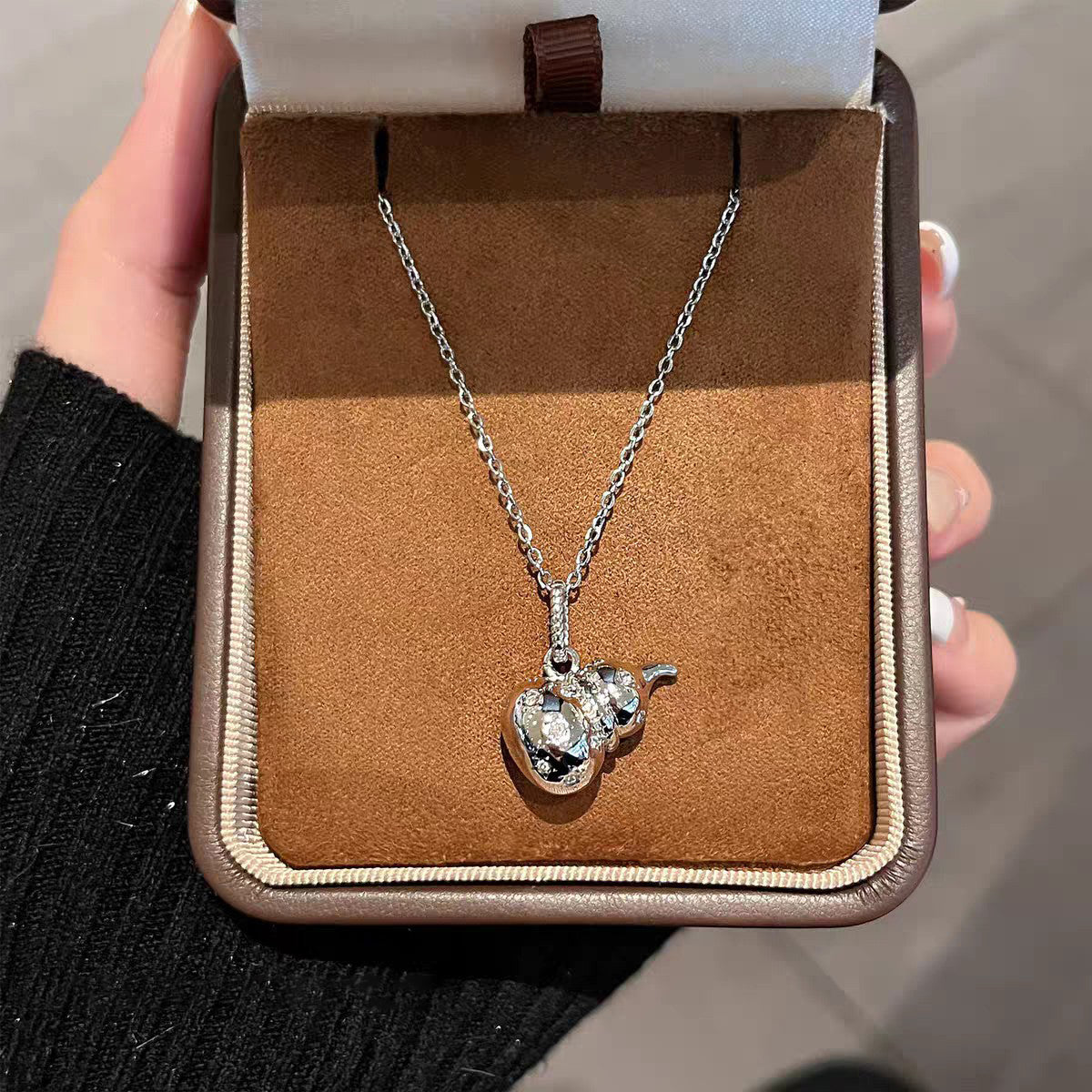 1pc 999 Sterling Silver Diamond Gourd Necklace, Lucky Retro Style, Perfect For Daily Wear And Valentine's Gift