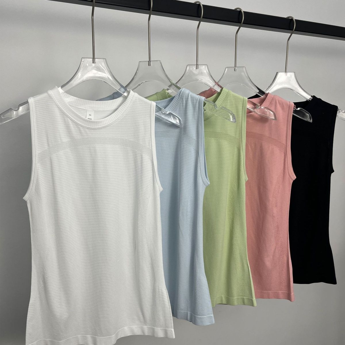 Womens Sleeveless Outerwear Pilates Fitness Top