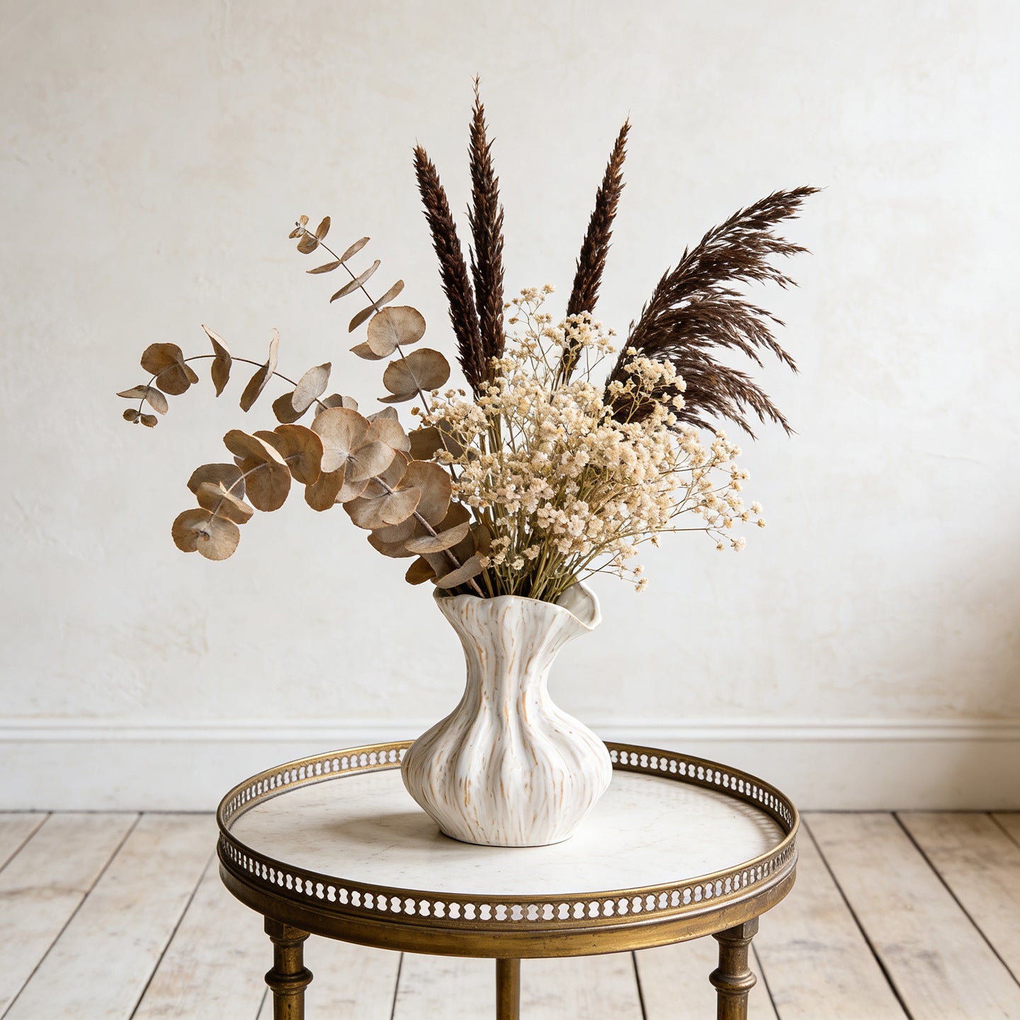 New White Creative Ceramic Vase With A Premium Feel