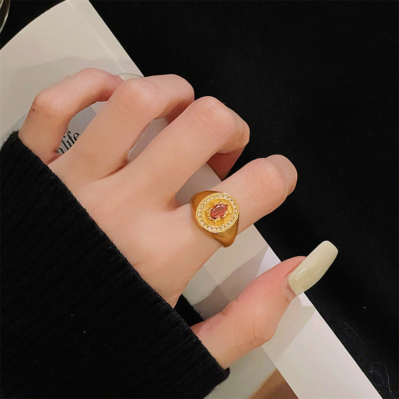 Niche Gold Vintage Brushed Retro Ring For Women, Zircon Inlay Luxury Exquisite Temperament Personalized Accessories