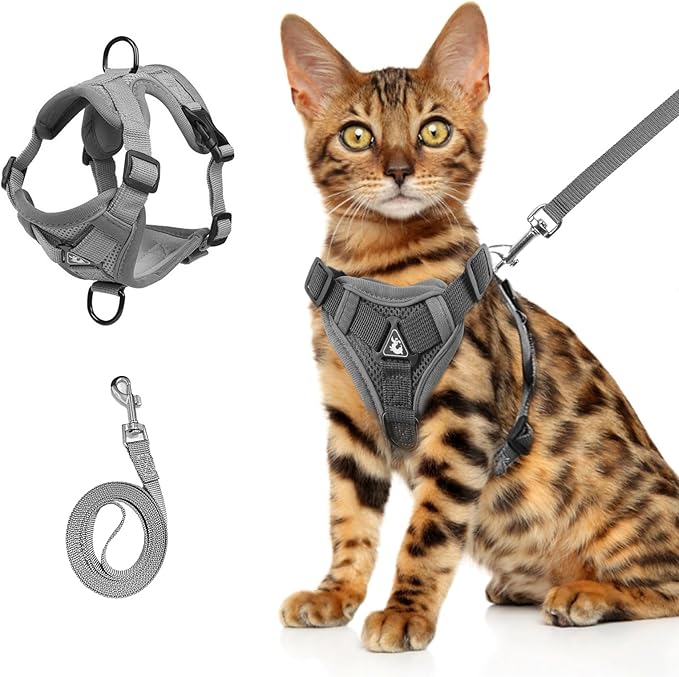Wanheart cat Chest Harness and Leash, Anti-Escape Adjustable Soft mesh cat Leash and Chest Harness Set for All Types of Ca...