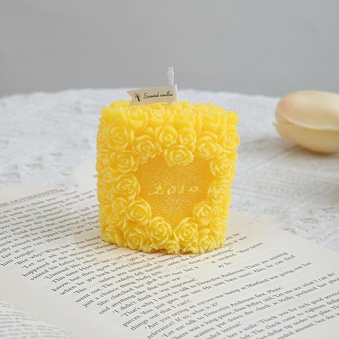 Rose Flower Clusters Aesthetic Scented Candle,Love Heart Handmade Soy Wax Aroma Decorative Candle for Table Photo Prop Val...