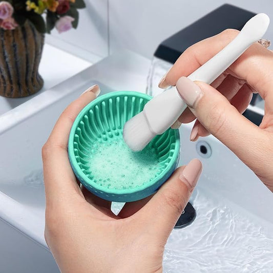 Generic Silicone Makeup Brush Cleaner, Brush Scrubber Bowl, Portable Washing Tool Cosmetic Brush Cleaner (Cyan)