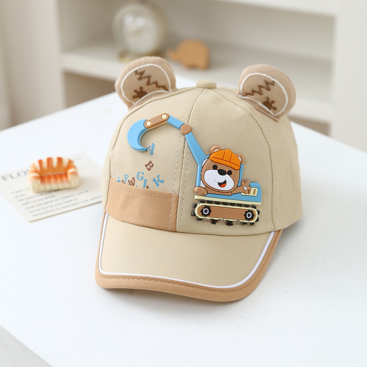 Summer 1-3-year-old Boys And Girls Sun Hats - Bear Driving An Excavator, Duck-shaped Brimmed Hat, Outdoor Travel Baseball Cap