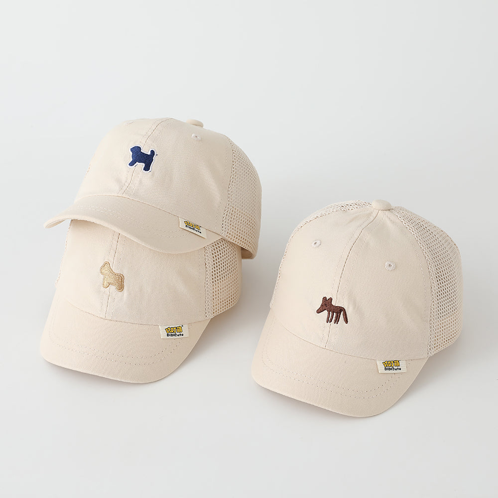 The Summer Baby Beige Cartoon Animal Embroidered Mesh Breathable Baseball Cap Is Suitable For Children's Daily Streetwear And Outdoor Sun Protection And Shading.