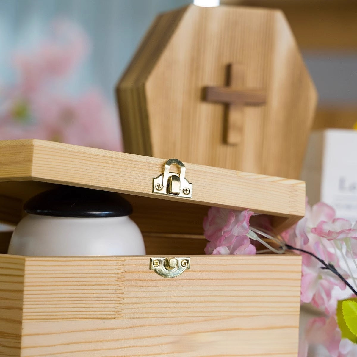Pet Cremation Urns And Funeral Supplies