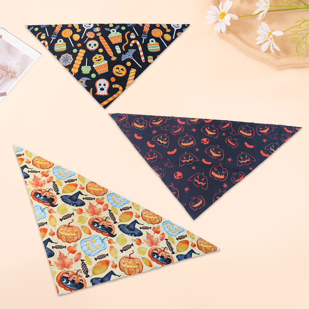 Halloween Printed Pet Triangular Baby Bibs