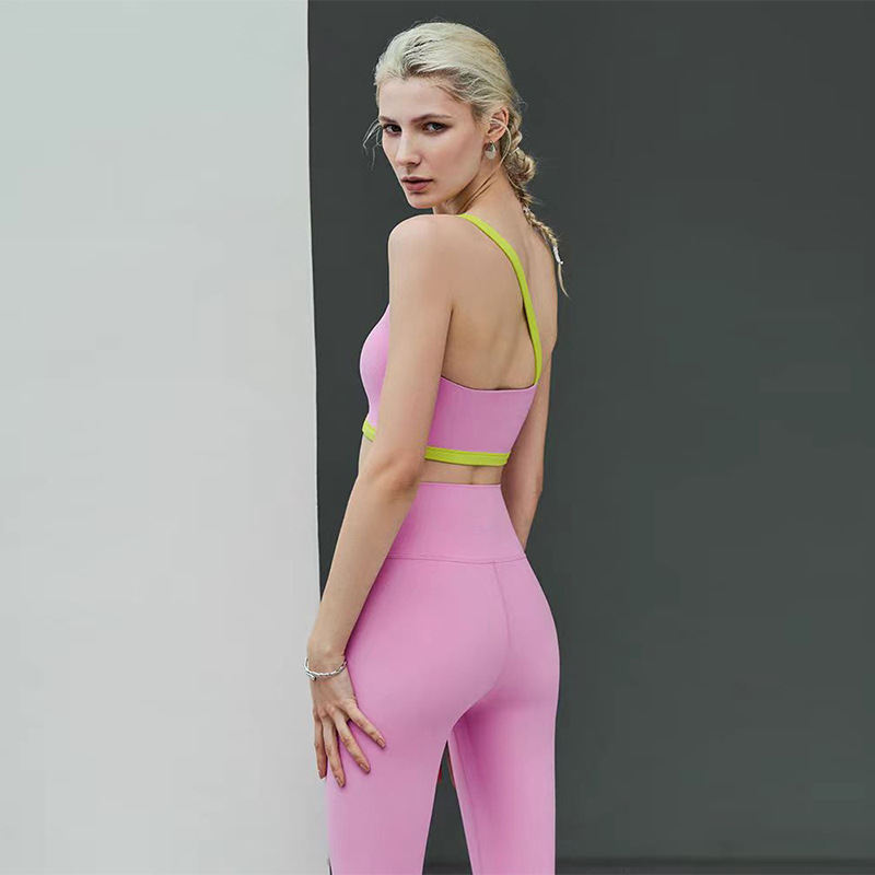 One-word Diagonal Shoulder Design Nude Feel Yoga Underwear
