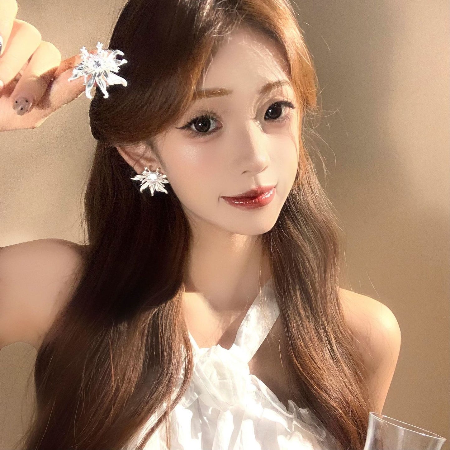 New White Light Luxury Sunflower Sparkling Zircon Earrings, Fashion Elegant Versatile High-End Stud Ear Jewelry For Women
