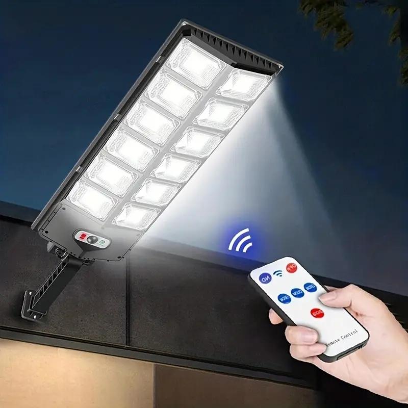 1x Ultra-Bright LED Solar Outdoor Streetlight Daylight Mode Garden Lighting