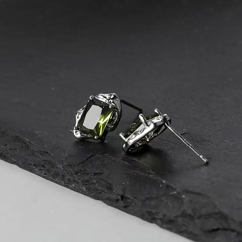Olive Green Niche Designer Earrings, Elegant French Retro Minimalist High-End INS Fashion All-Match Delicate Ear Jewelry For Women