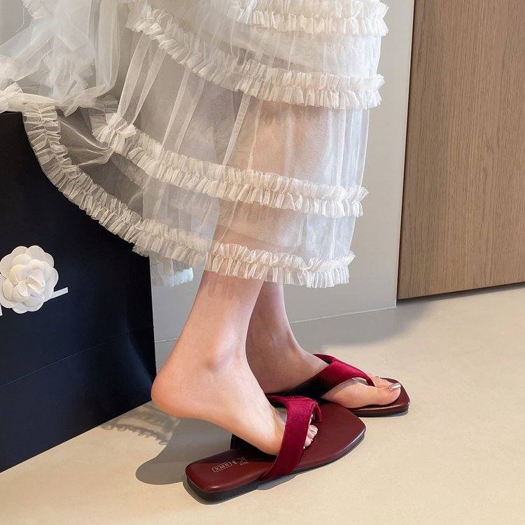 2026 New Korean Style Women's Soft Sole Flip Flops, Flat Toe Post Sandals For Outdoor Summer Wear, Casual Vacation Style Beach Shoes