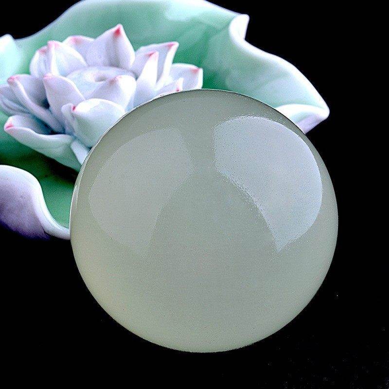 Ice-type Afghan White Jade Hand-carved Fitness Ball Health-care Jade Ball