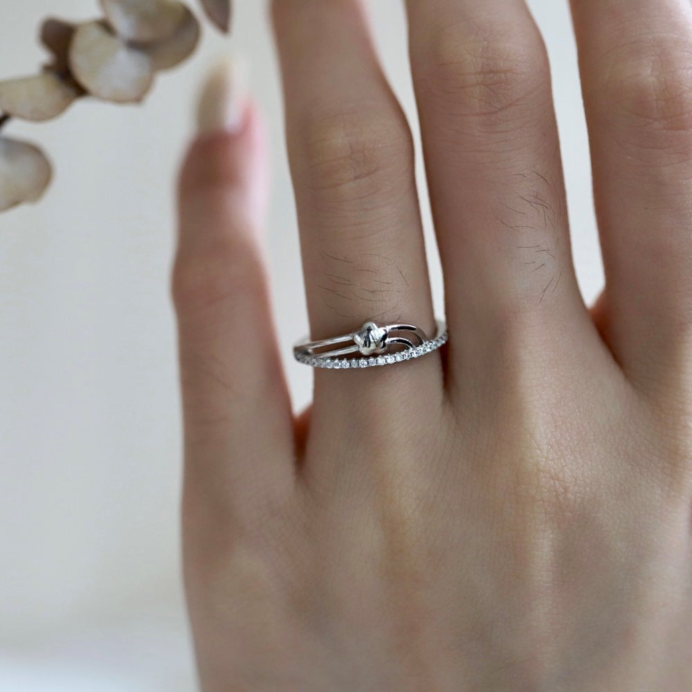 Women's XINGX Korean-style S925 Silver Single-row Diamond Ring