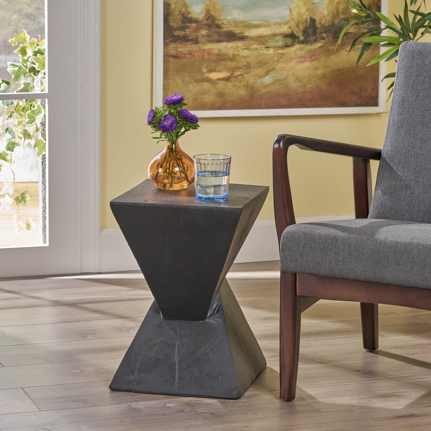 TESS Modern Side Table -Stylish End Table Compatible With Living Room, Bedroom, Or Office,Versatile Home Furniture,Black Color