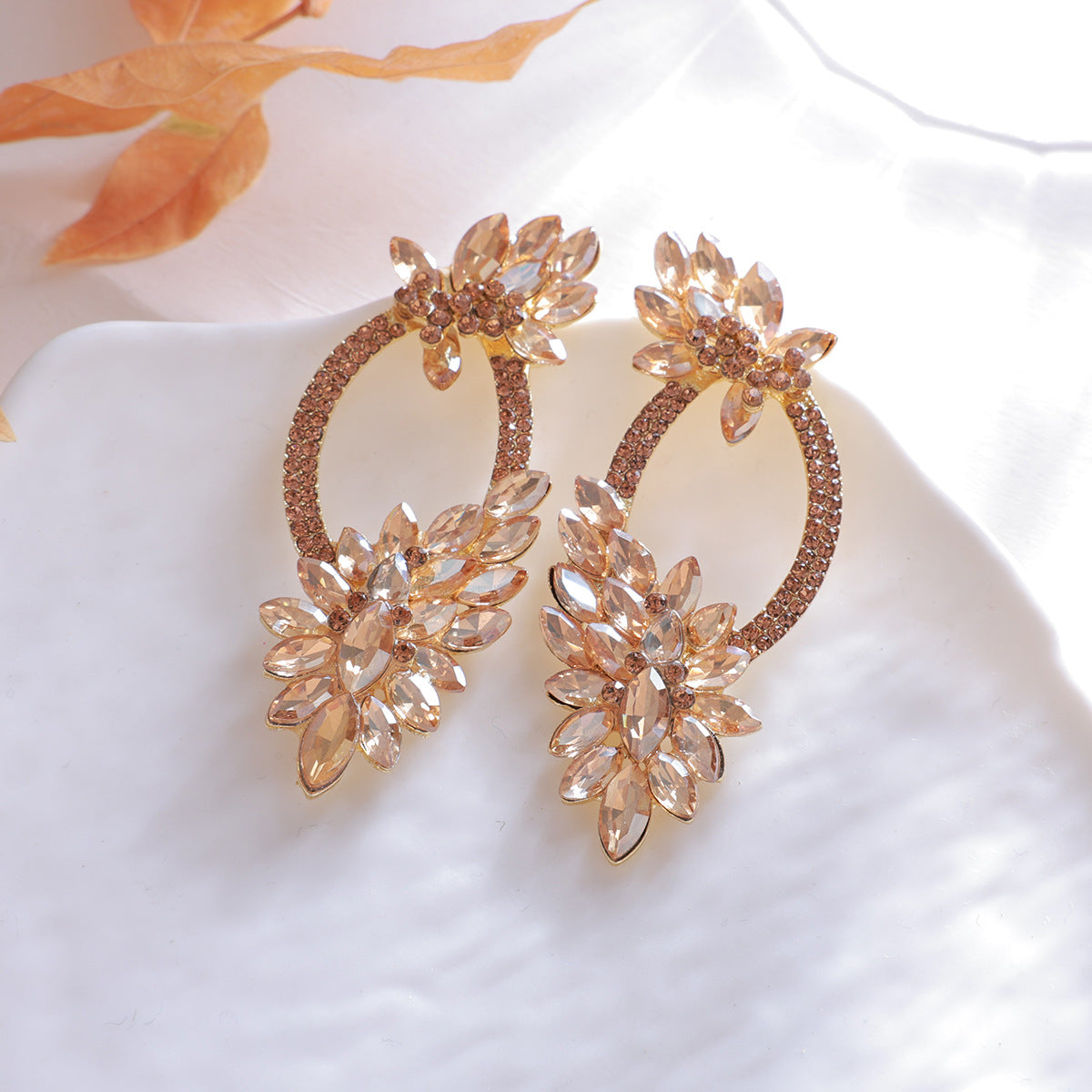 Vintage Floral Full Rhinestone Circle Drop Earrings - Niche Premium Evening Gown Photoshoot Aesthetic Ear Jewelry