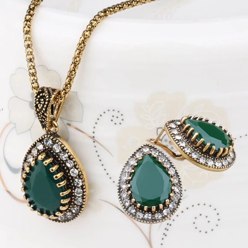 European And American Retro Jewelry Set Water Drop Modeling Accessories Necklace Ring Earrings Evening Decoration AliExpress Boutique