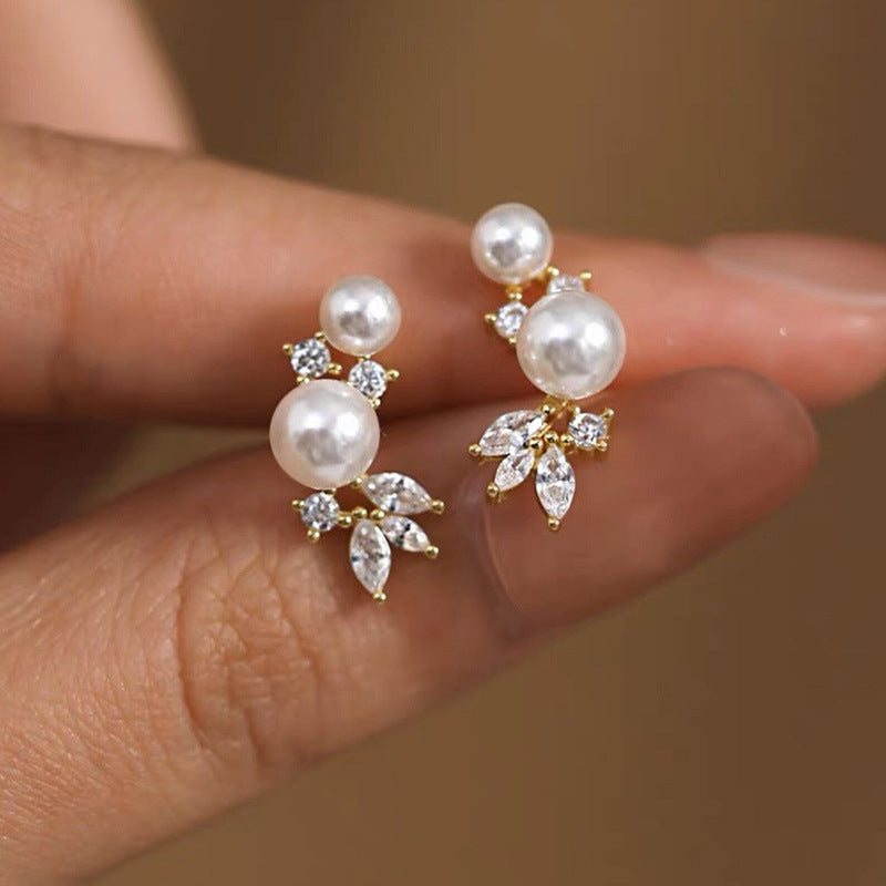 Korean-style Gentle Horse-eye Stud Earrings For Women