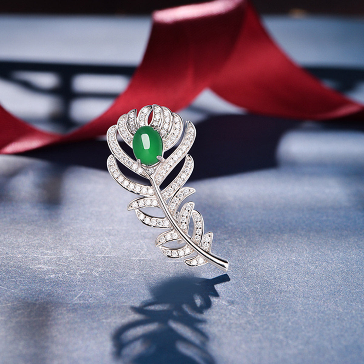 S925 Sterling Silver Feather Brooch, 8x6mm Cabochon Green Chrysoprase, Platinum Plated 4.6g, Elegant Leaf Brooch Pin For Women With Gift Box