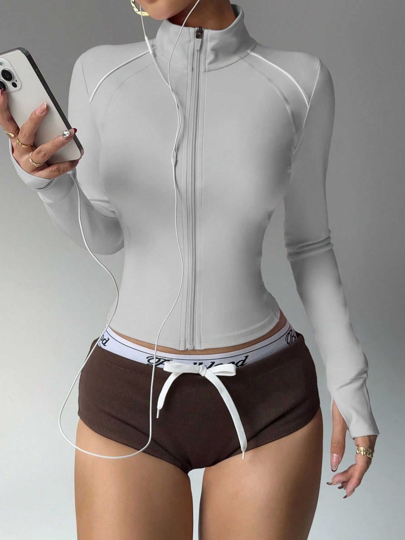 Short Contrast Color Sports Yoga Jacket Fitness Zip Long Sleeve Coat