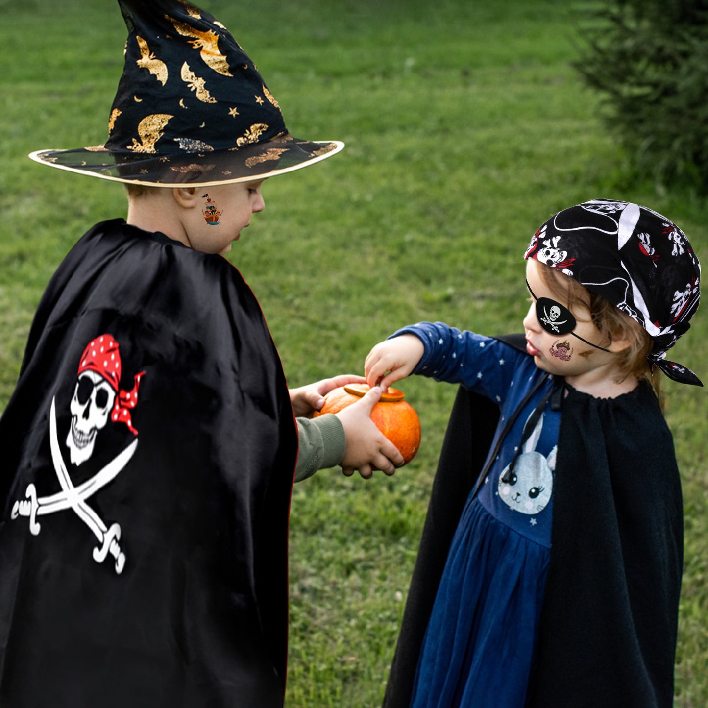 Pirate Costume Set With Eye Patch, Head Scarf, Cape & Tattoo – Carnival & Halloween Costume – Full-Evening Party Outfit & Party Accessories Set
