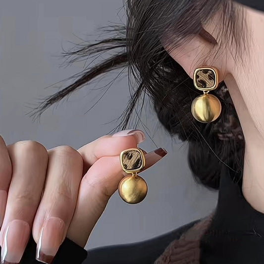 French Style Golden Leopard Print Beaded Drop & Stud Earrings, Minimalist Stylish Accessories For Round Faces