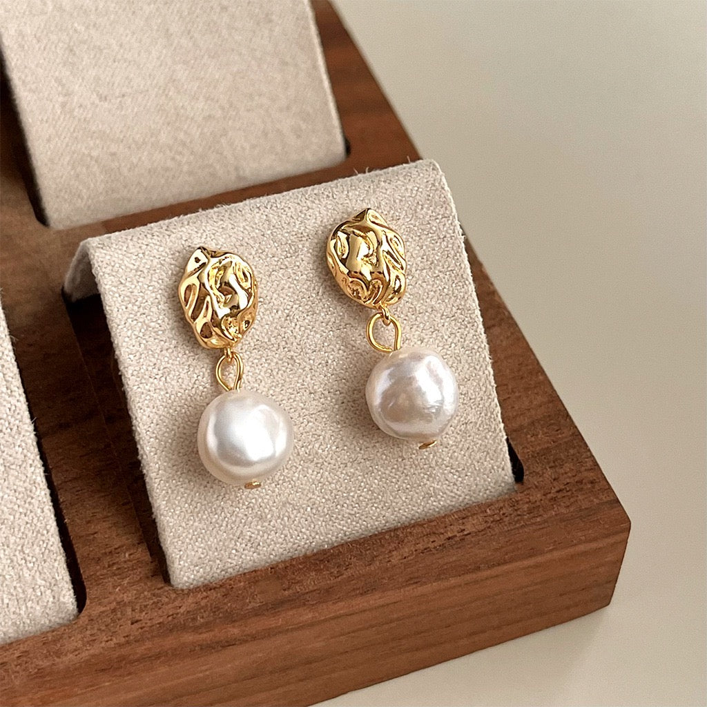 French Vintage Elegant Earrings Women Freshwater Pearl Stud Earrings Enamel Premium Gift