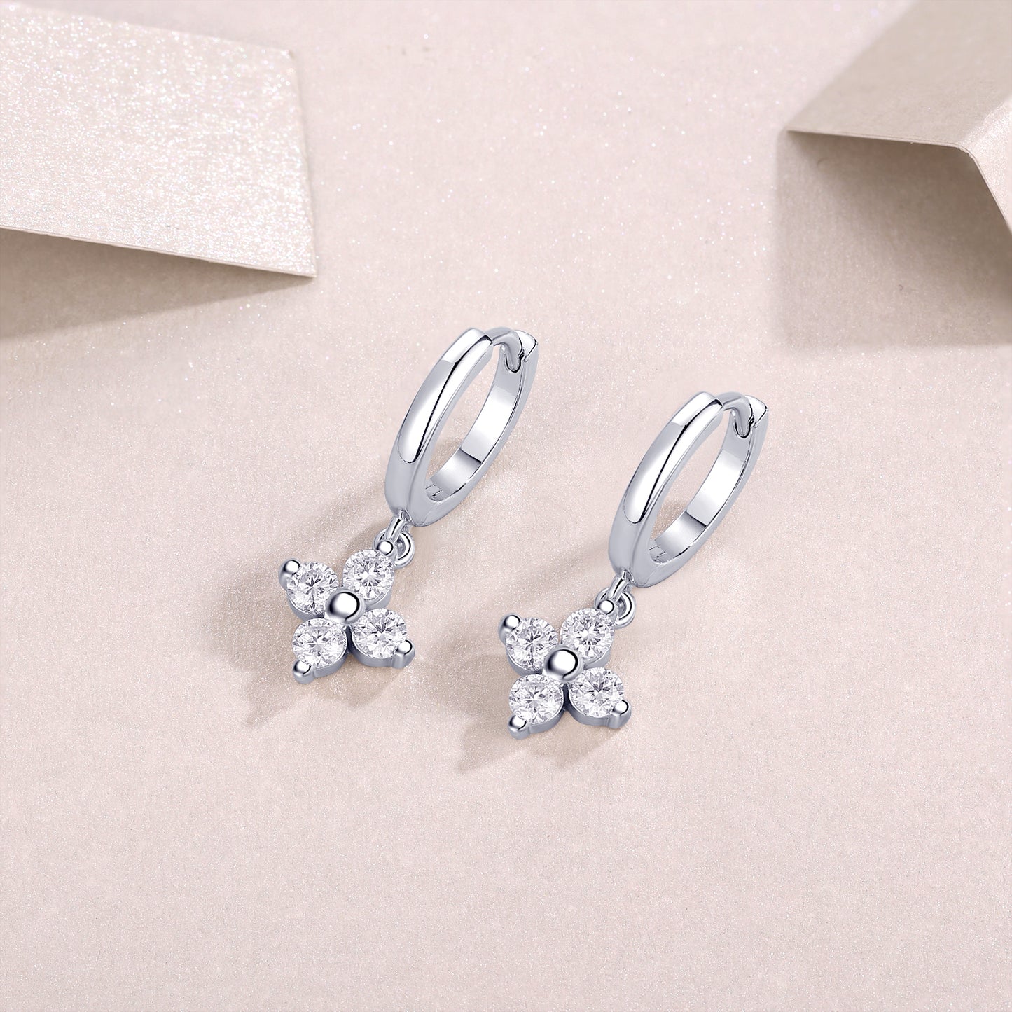 S925 Sterling Silver Clover Drop Earrings, D-VVS1 Moissanite Huggie Dangle, Platinum Plated 3.8g Women's Jewelry Gift Box