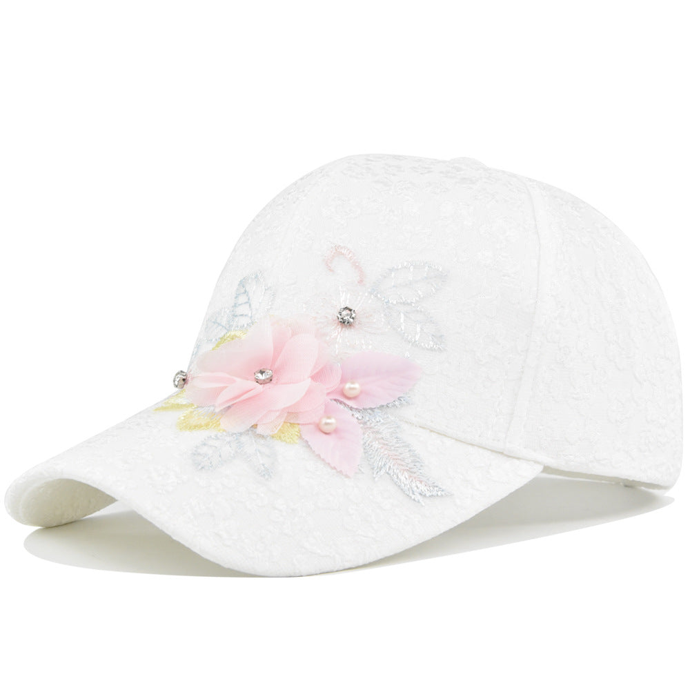 The Lady's Lace Three-dimensional Flower And Pearl Design Fashion Baseball Cap Is Suitable For Daily Dates And Can Be Easily Paired With Various Outfits.