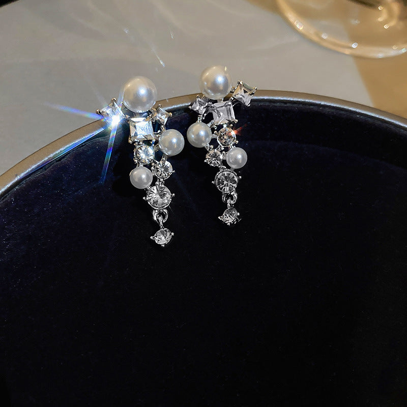Antique Style Earrings For Women Retro Geometric Diamond Studs Premium Elegant Pendant Gift