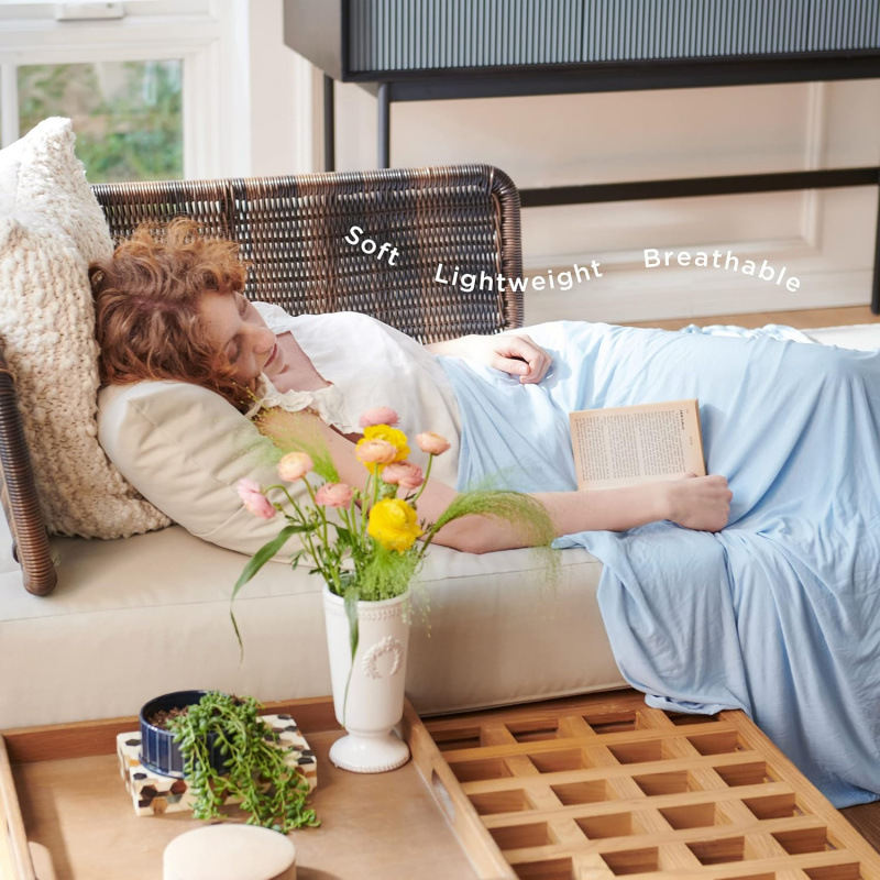Ice-silk Cooling Summer Blanket For Temperature Reduction