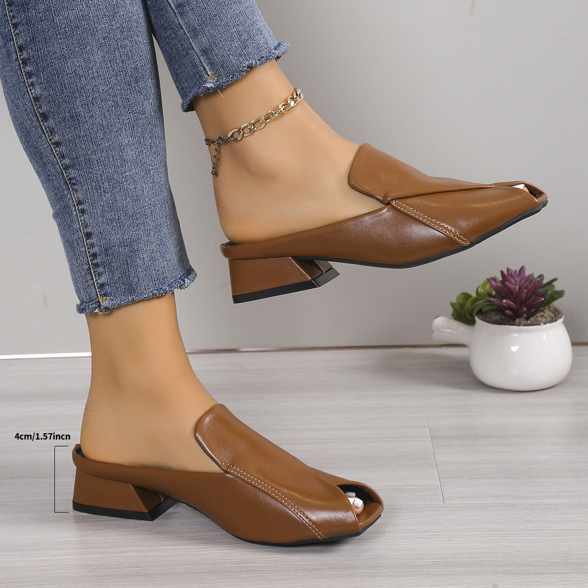 Square-toe Open-toe Square-heeled Sandals For Outdoor Wear