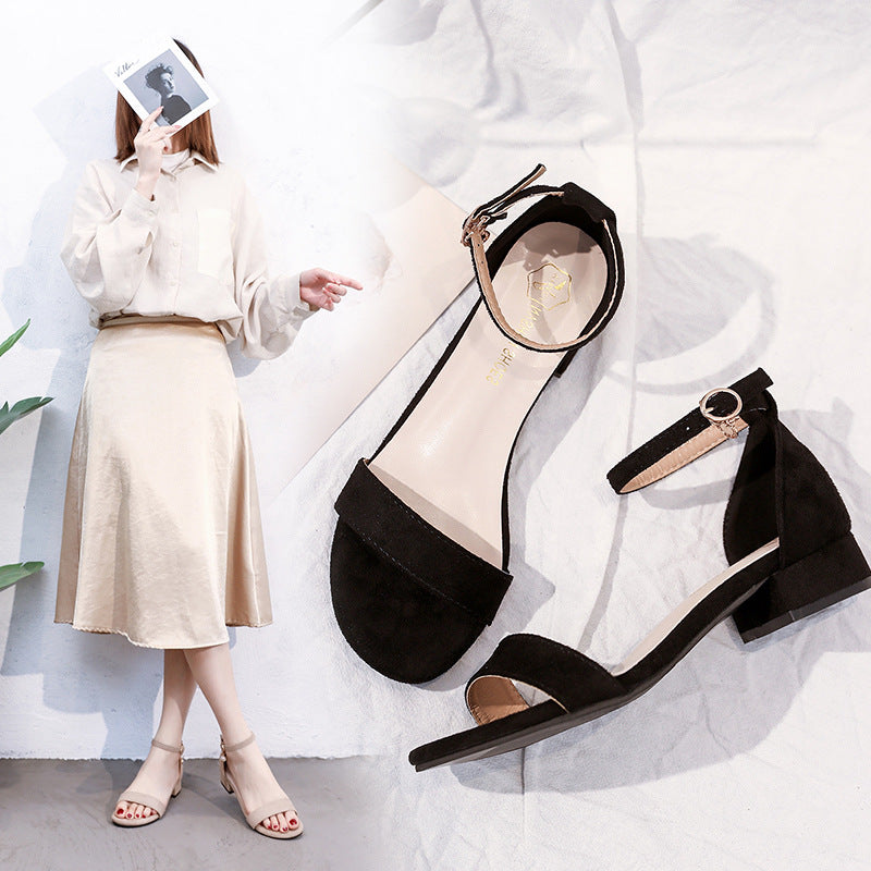 Plus-size Low-heeled Sandals Womens New Korean-style Design