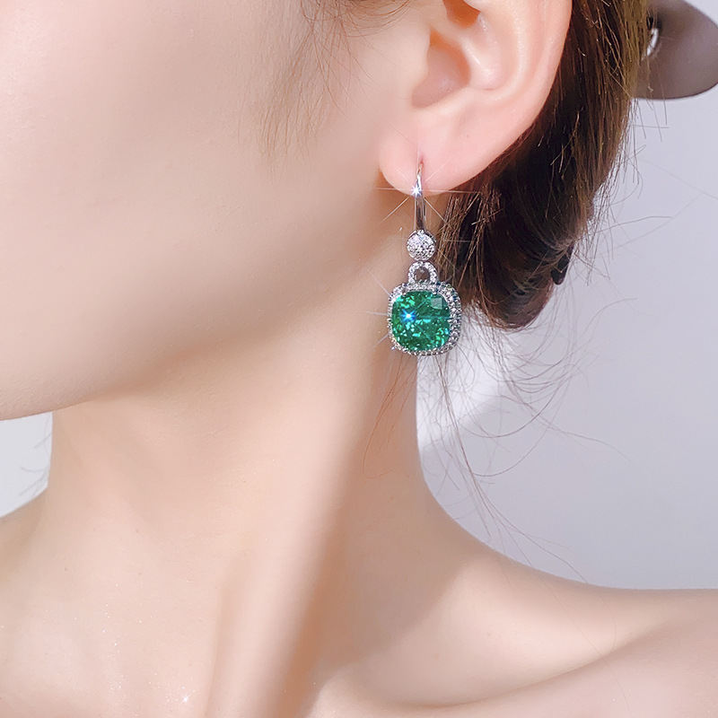 Vintage Light Luxury Dangle Earrings For Women, Cushion Cut Emerald Tone Simulated Zirconia Full Pave Rhinestone Silver Tone Hook Ear Jewelry Elegant Party Accessories