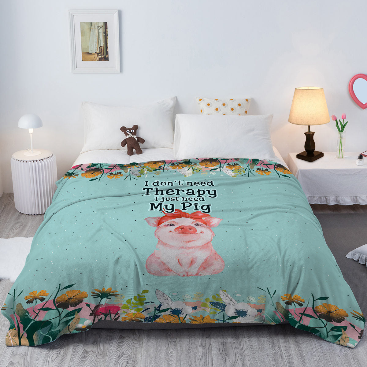 1pc Cute Blue Background Pig Soft Printed Flannel Sofa Blanket, Comfortable And Warm For Home Use, Suitable For Bed, Sofa, Camping And Multi Scene Seasonal Use