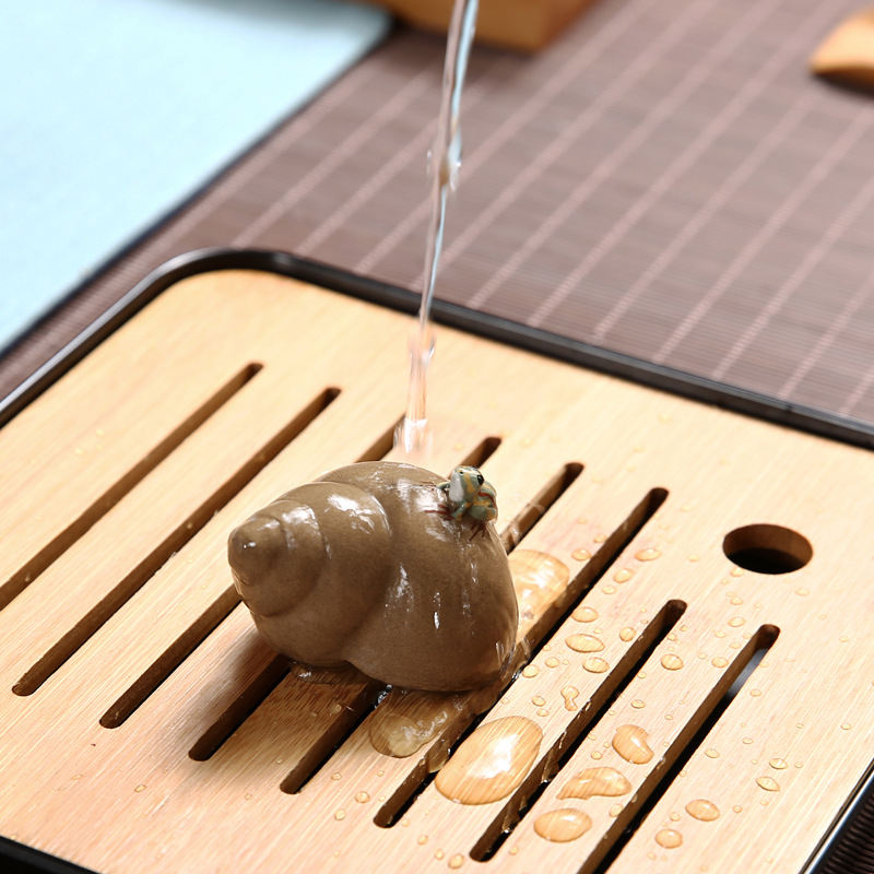Round Spray Water Snail Frog Pure Handmade Yixing Clay Tea Pet Ornament