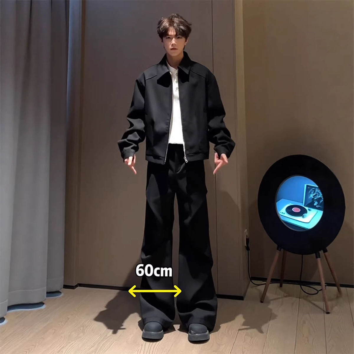 Shoulder-padded Cropped Avant-garde And Stylish Black Tech-inspired Jacket
