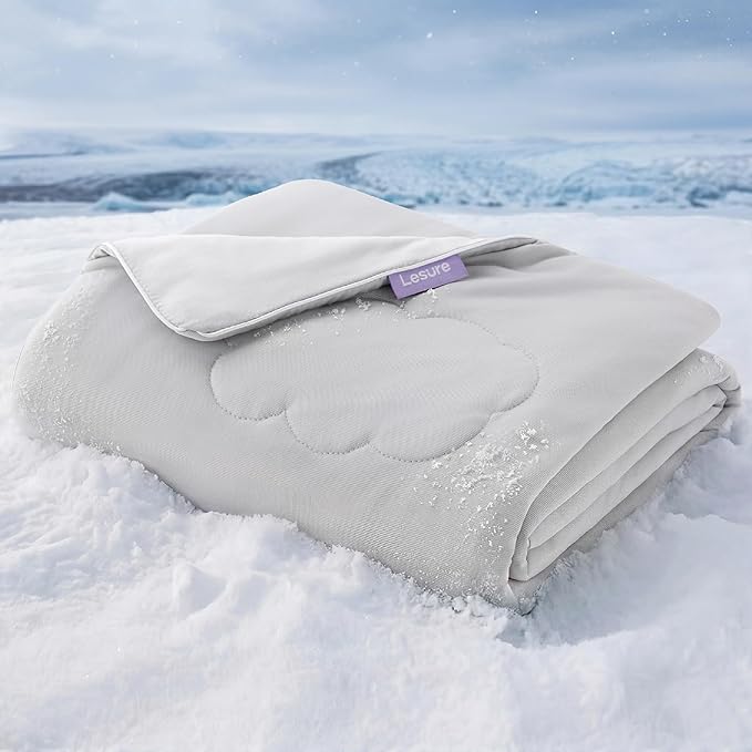 LE SURE Premium Cooling Blanket for Large Dogs Washable - Dog Cooling Mat with Q-MAX>0.4 Soft, Breathable Pet Throw Blanke...