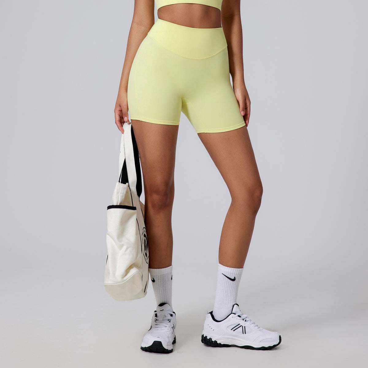 Women's Fashion Nude Feel Anti-curling Yoga Shorts