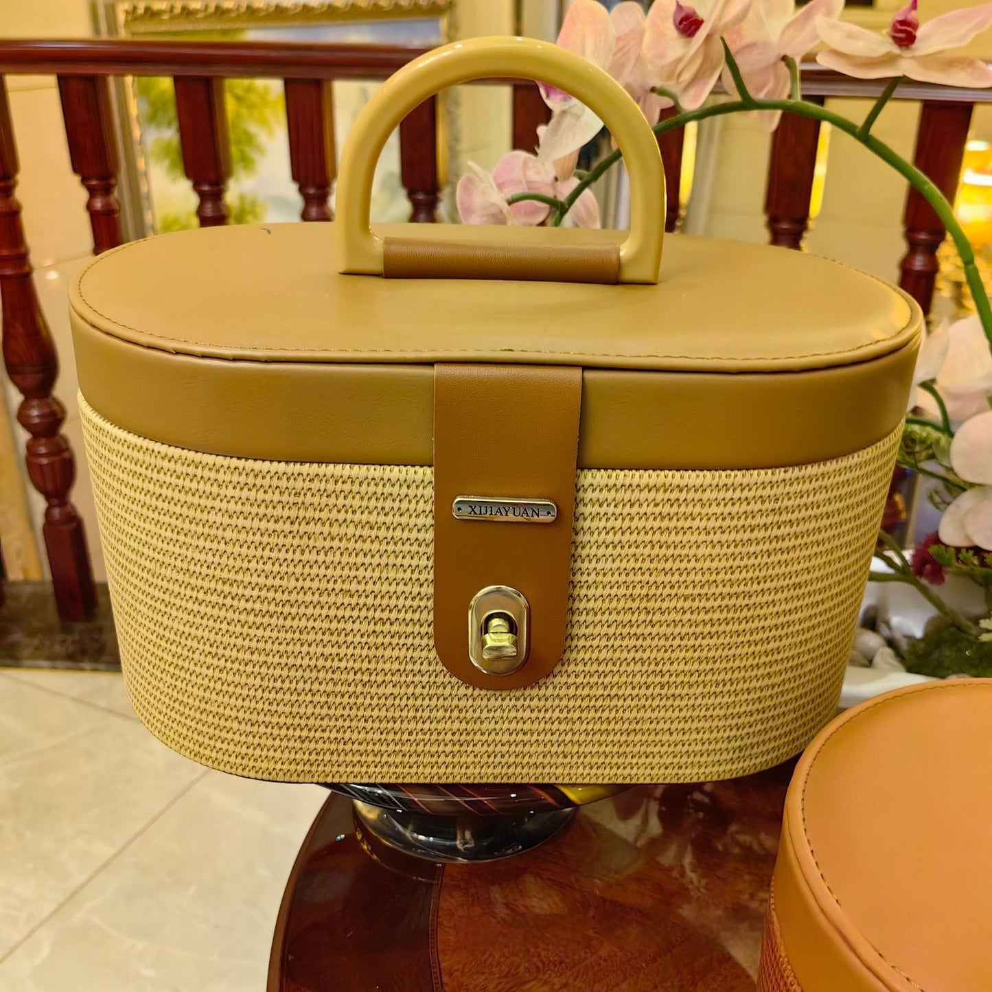 Oval Wheat-ear Pattern Suitcase Candy Box Leather Gift Box